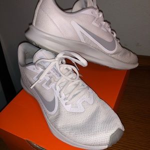 Women’s Nike downshifter